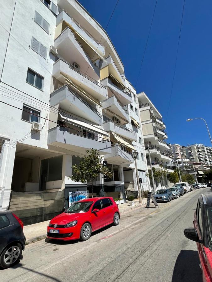 Alpha Lux Apartment ساراندا المظهر الخارجي الصورة